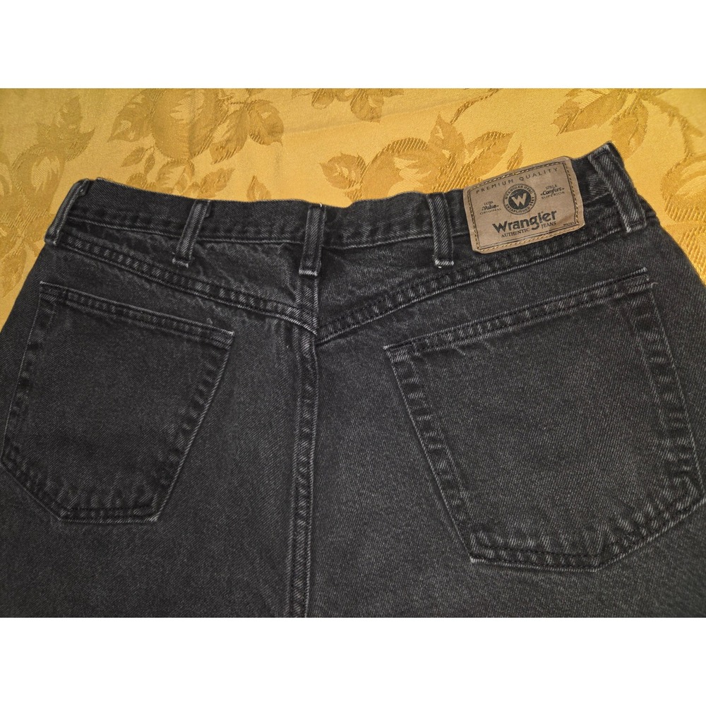 Wrangler Authentic Jeans Mens‎ 36x30 Black Straight Leg Faded Denim Pants - Picture 8 of 10